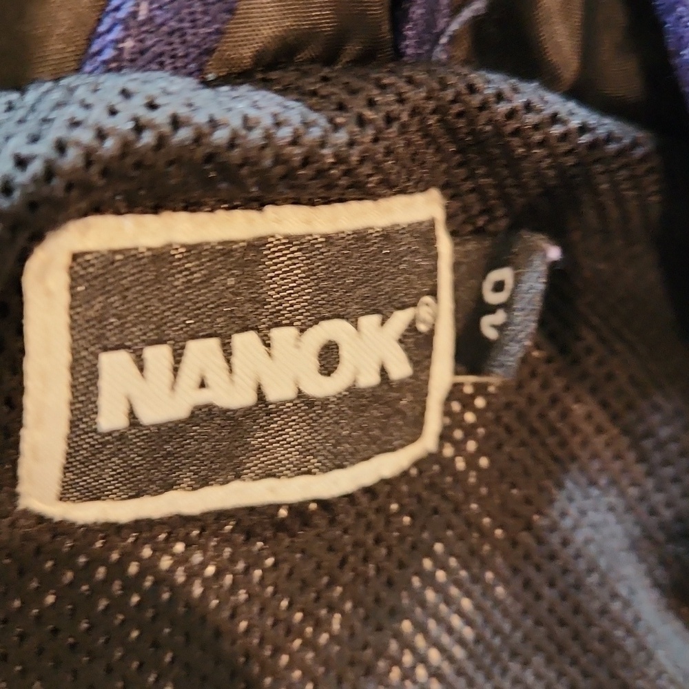 Nanok  Jacket - Picture 4 of 7